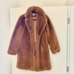 PLUCHE FAUX FUR COAT